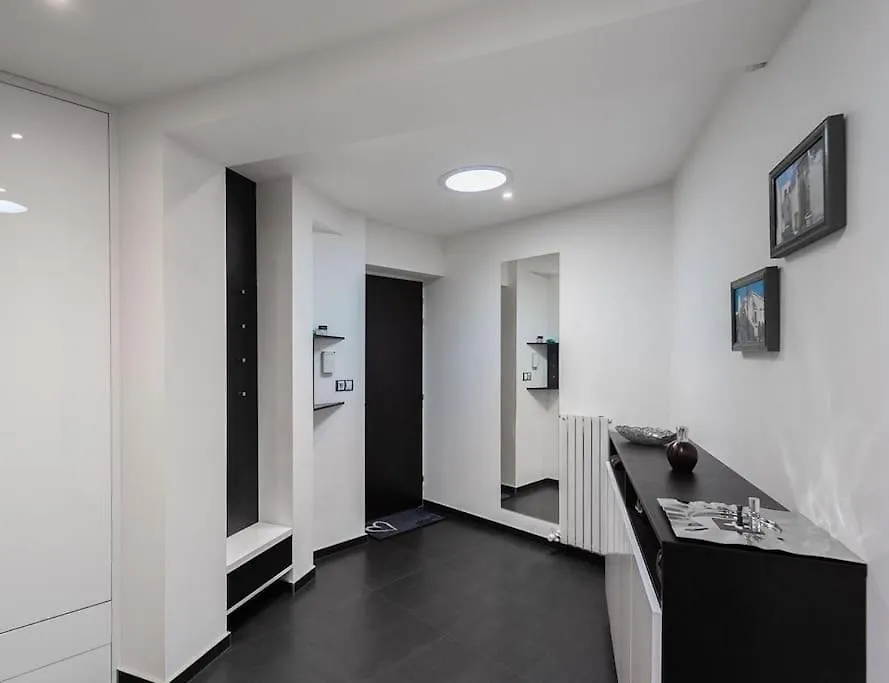 פראג Luxusni Apartman S Terasou A Garazi 0*,