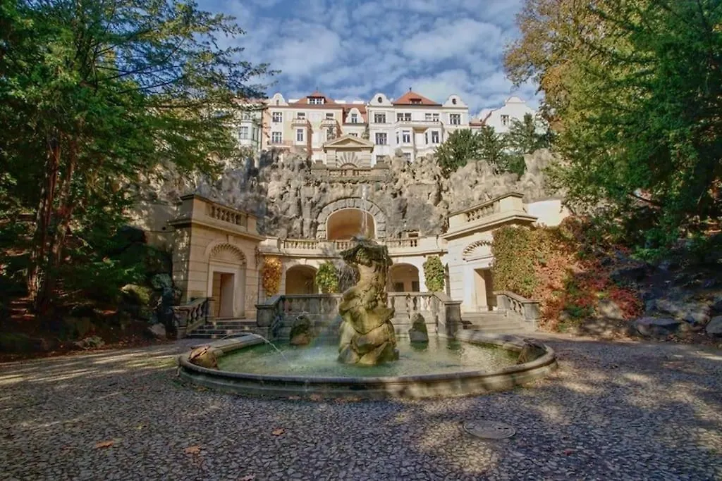 פראג Luxusni Apartman S Terasou A Garazi צ'כיה